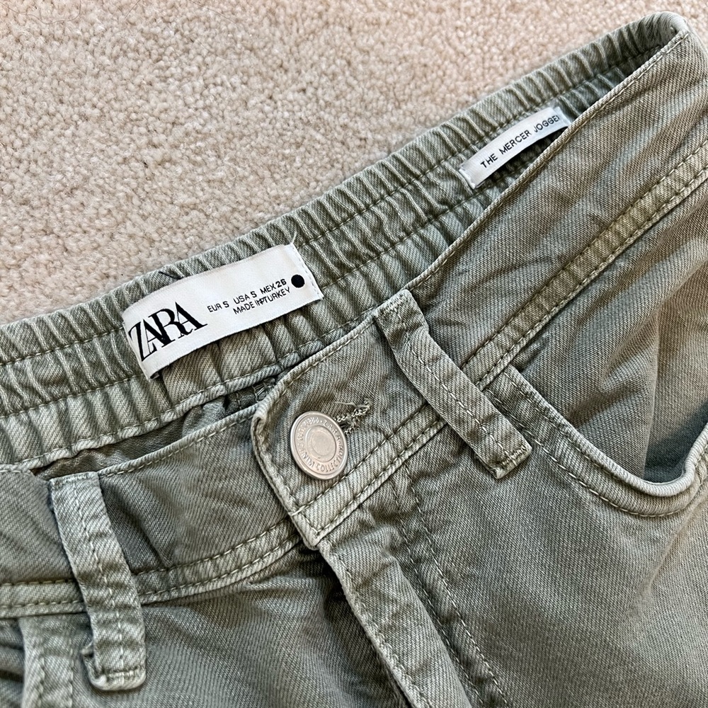 Zara The Mercer Jogger In Green Size S, 26 - image 2